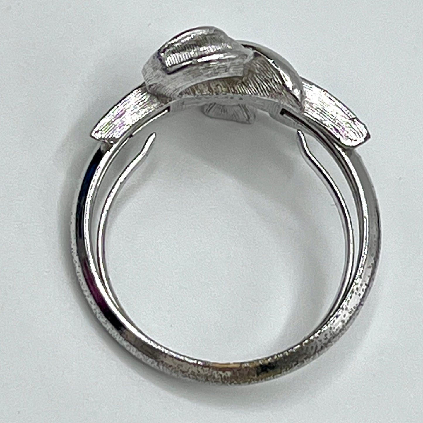 1975 Avon Beau Knot Ring