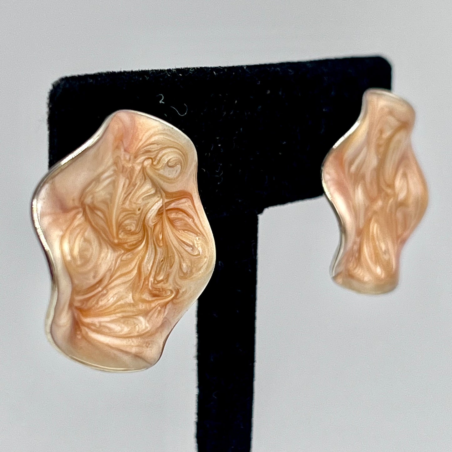 1985 Avon Pearlized Ruffle Earrings