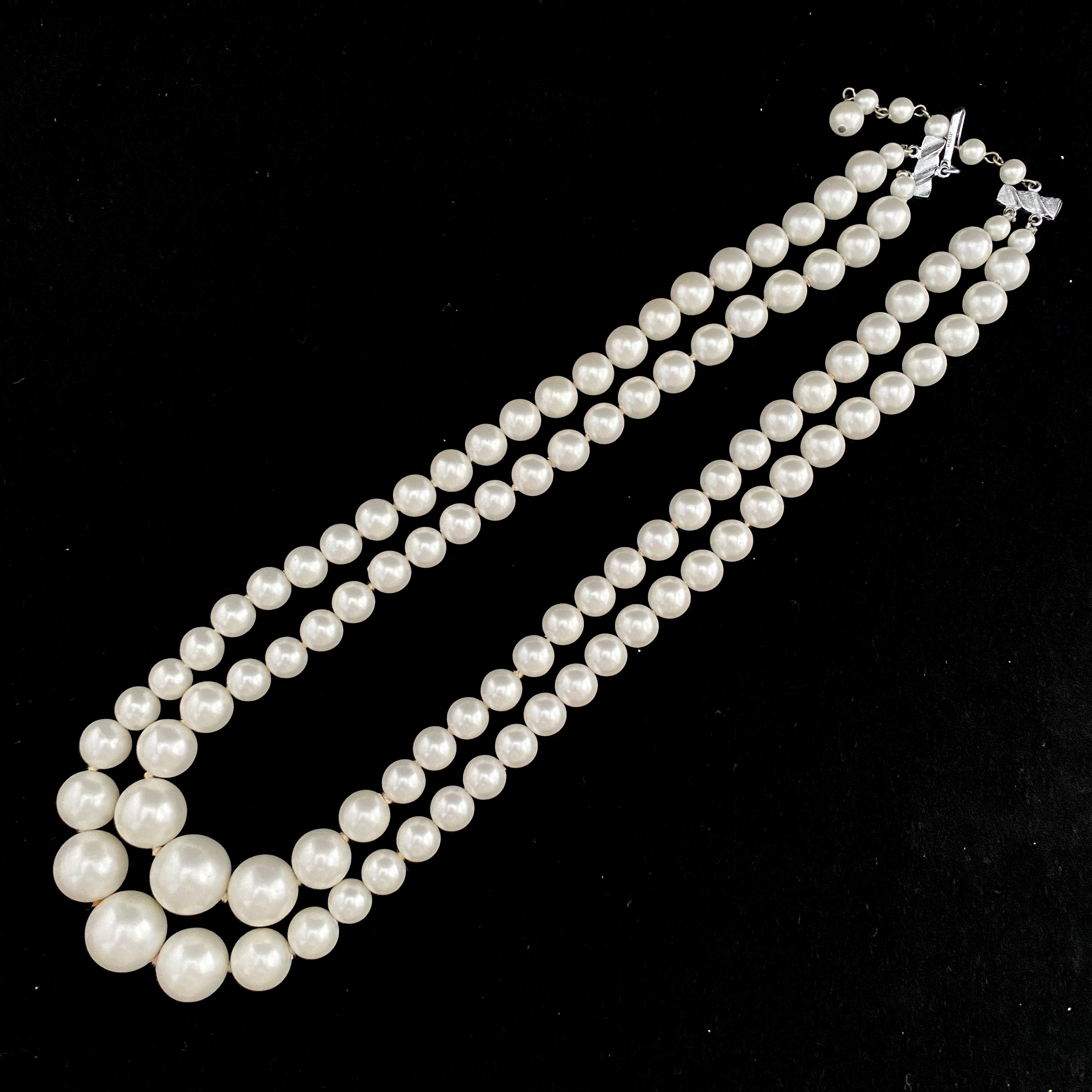 Vintage hand knotted high quality glass bead faux pearl necklace lot #743