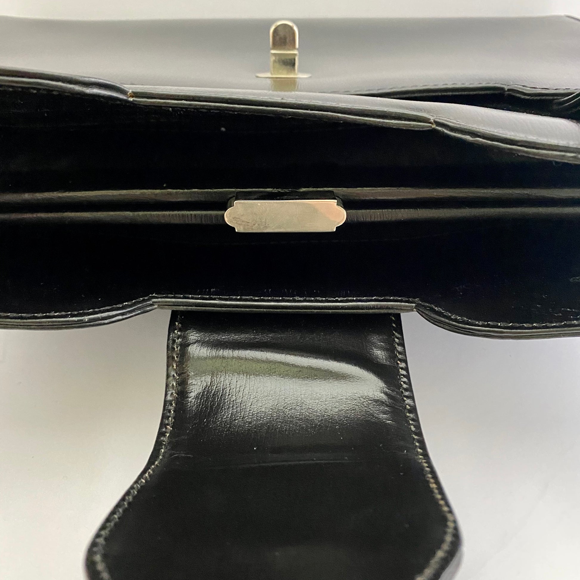 American Vintage, Bags, Vintage French 95s 1960s Dofan Black Leather Purse  Made In France