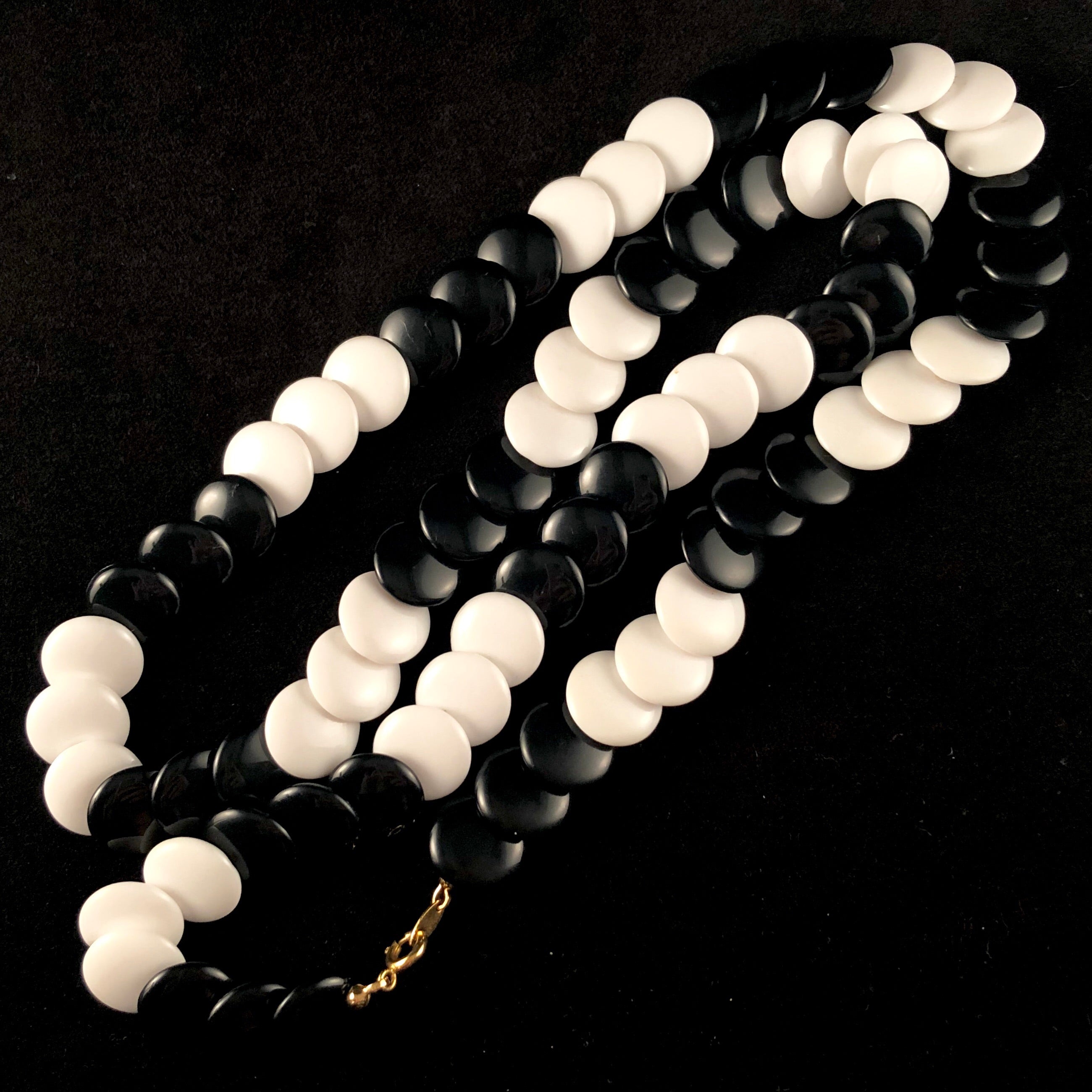 White plastic bead on sale necklace