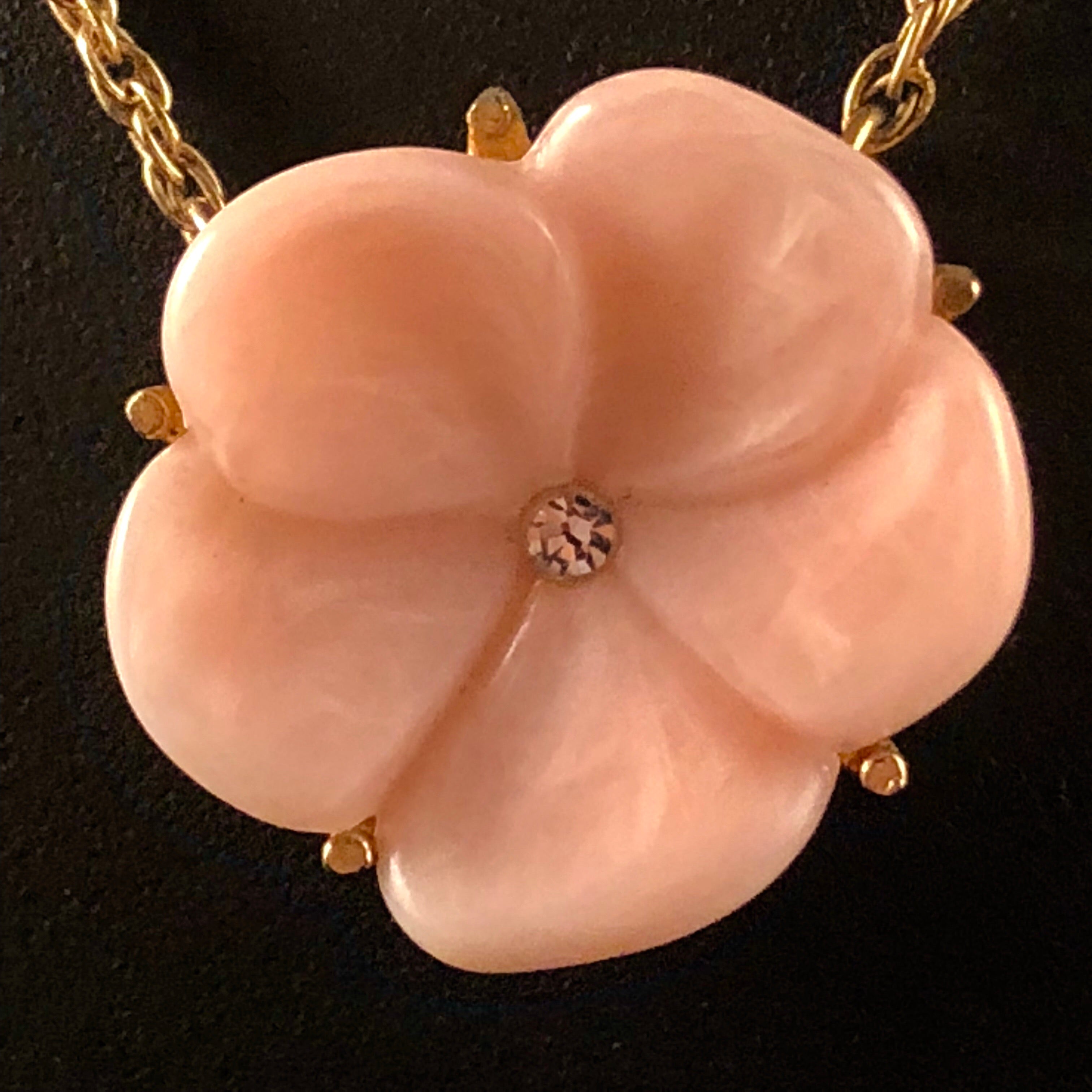 Avon hot sale flower necklace