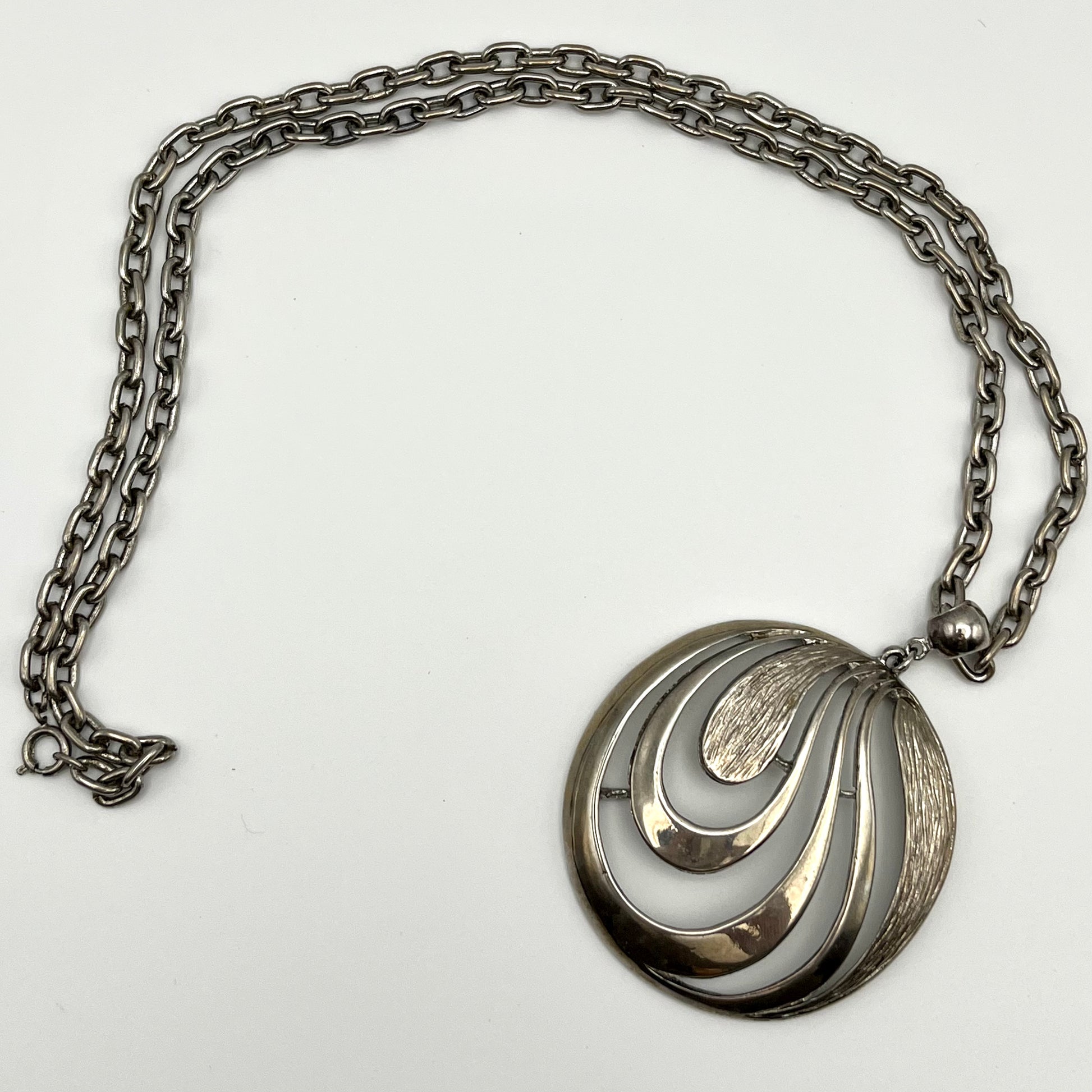 1960s Lisner Pendant Necklace – Retro Kandy Vintage