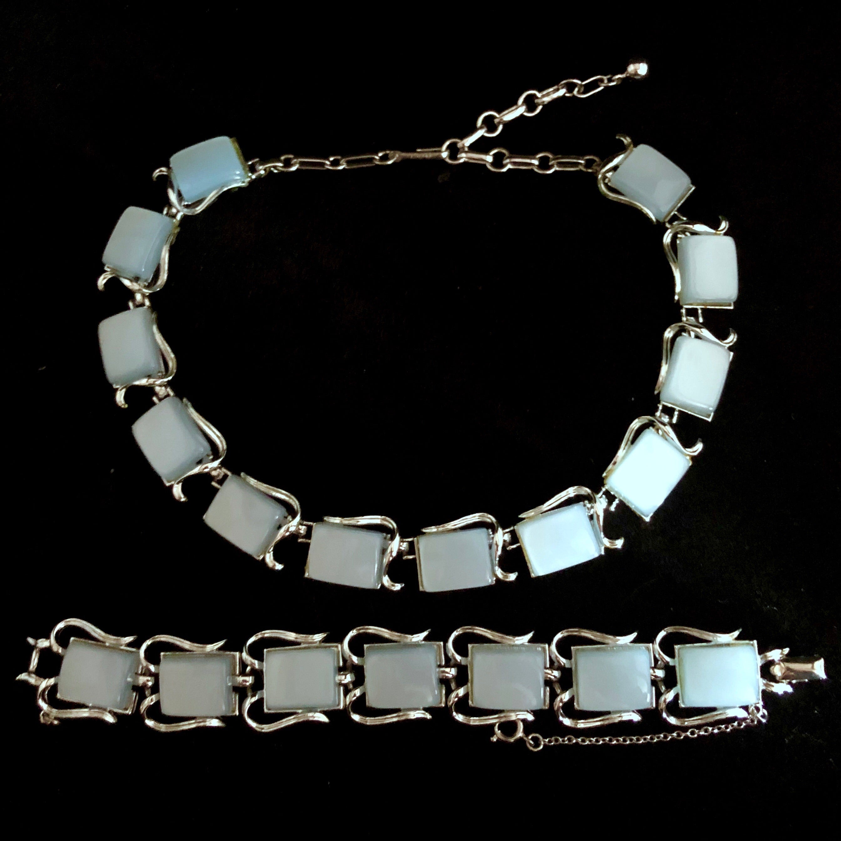 Late 50s/ Early 60s Coro Lucite Necklace u0026 Bracelet – Retro Kandy Vintage